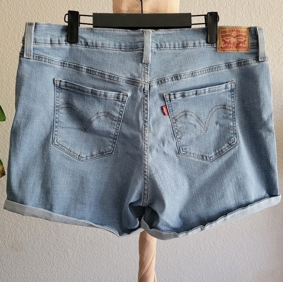 Levi's Jean Shorts - Picture 2 of 6